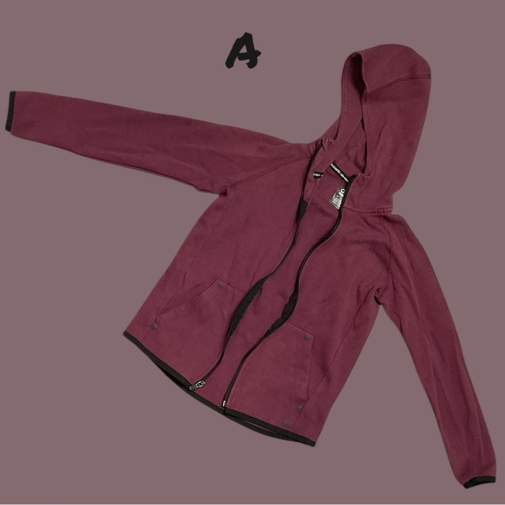 GAP Maroon Sweatshirt with Hood and Zipper